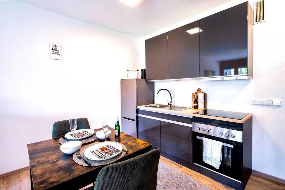 Relaxapartments Black Forest Emotion Mit Sonnenbalkon Mit Blick Auf Den Kurpark, Schnelles Internet, Naehe Triberger Wasserfaelle, Fuer Bis Zu 2 Personen Schönwalde Buitenkant foto